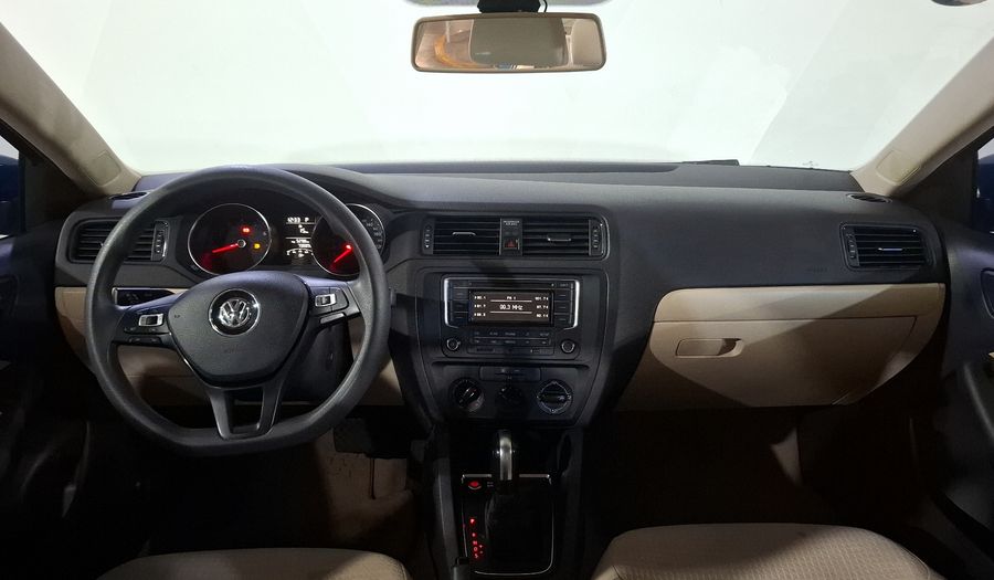 Volkswagen Jetta 2.5 COMFORTLINE TIP. BOLSAS AIRE DEL. Sedan 2016