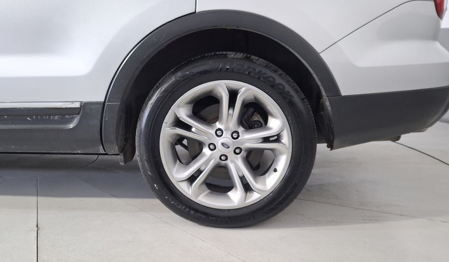 Ford Explorer 3.5 LIMITED V6 4X2 AT Suv 2015