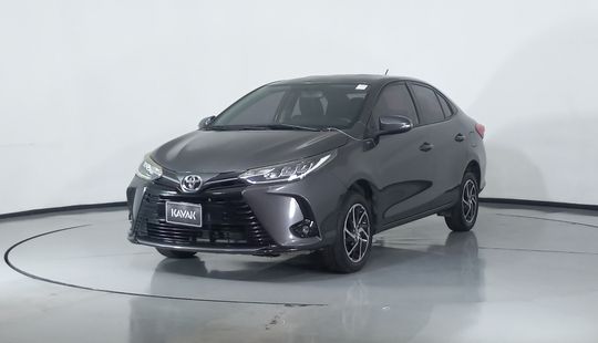 Toyota • Yaris