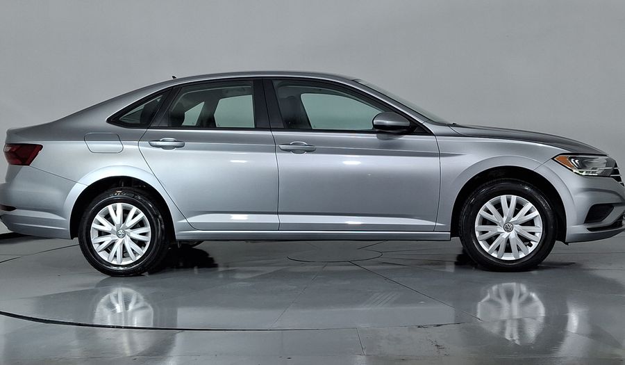 Volkswagen Jetta 1.4 TRENDLINE AUTO Sedan 2021