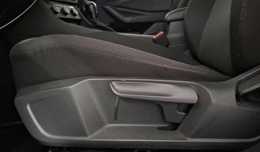 Volkswagen Jetta 1.4 TRENDLINE AUTO Sedan 2021