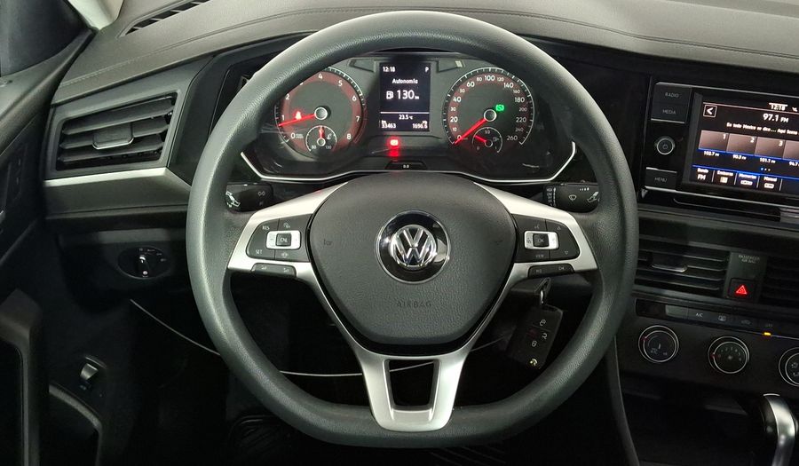 Volkswagen Jetta 1.4 TRENDLINE AUTO Sedan 2021