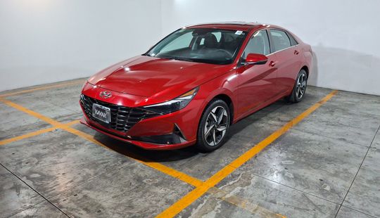 Hyundai • Elantra