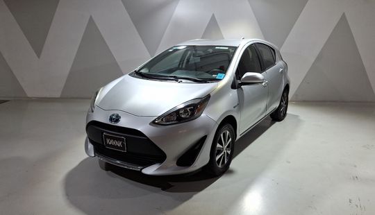 Toyota • Prius C