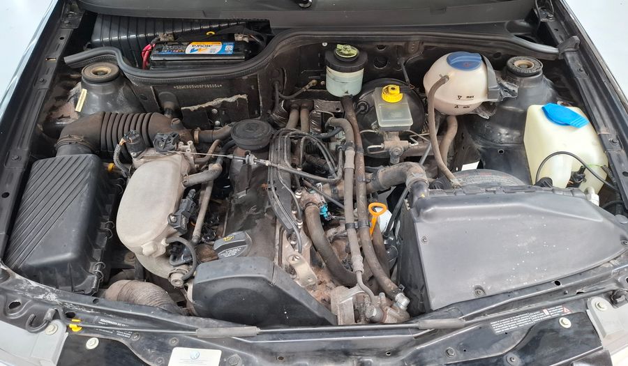 Volkswagen Gol 1.6 POWER (+DA+AA) Hatchback 2011