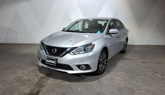 Nissan • Sentra