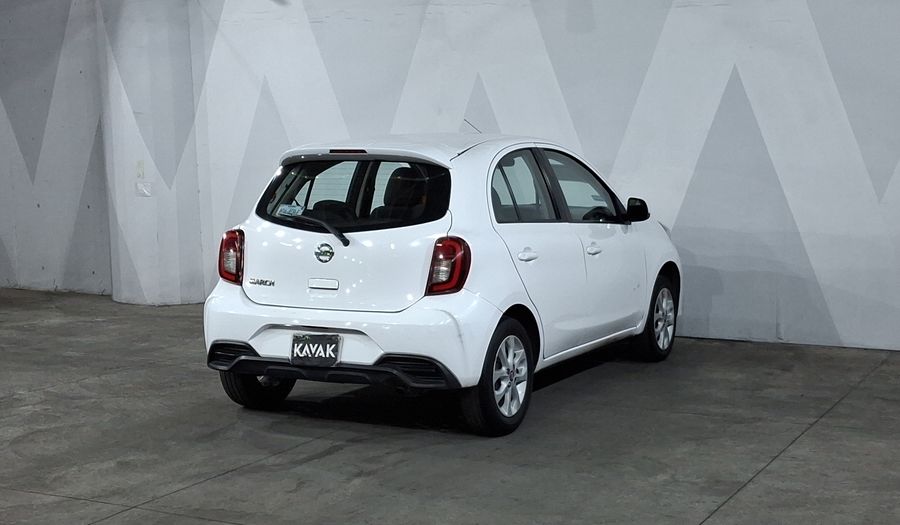 Nissan March 1.6 ADVANCE Hatchback 2021
