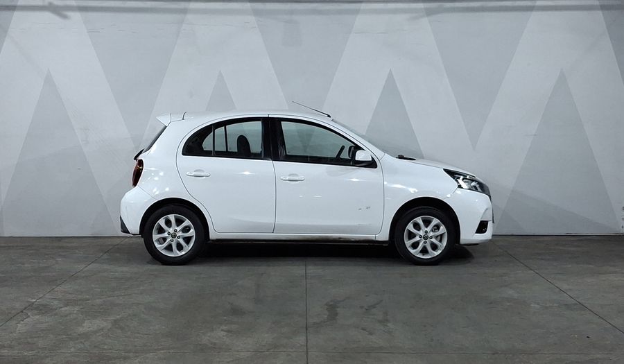 Nissan March 1.6 ADVANCE Hatchback 2021