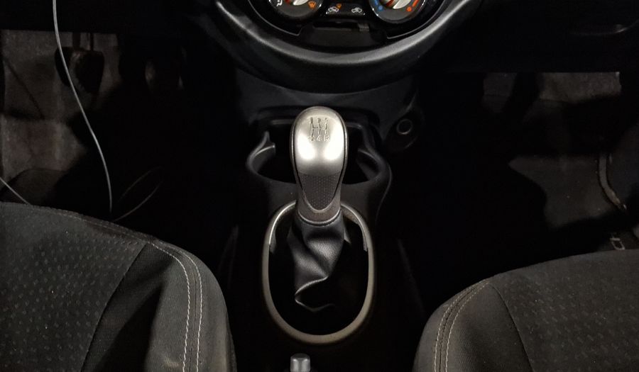 Nissan March 1.6 ADVANCE Hatchback 2021