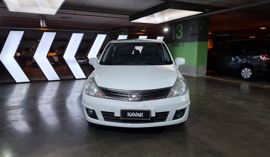 Nissan Tiida 1.8 TEKNA Hatchback 2011