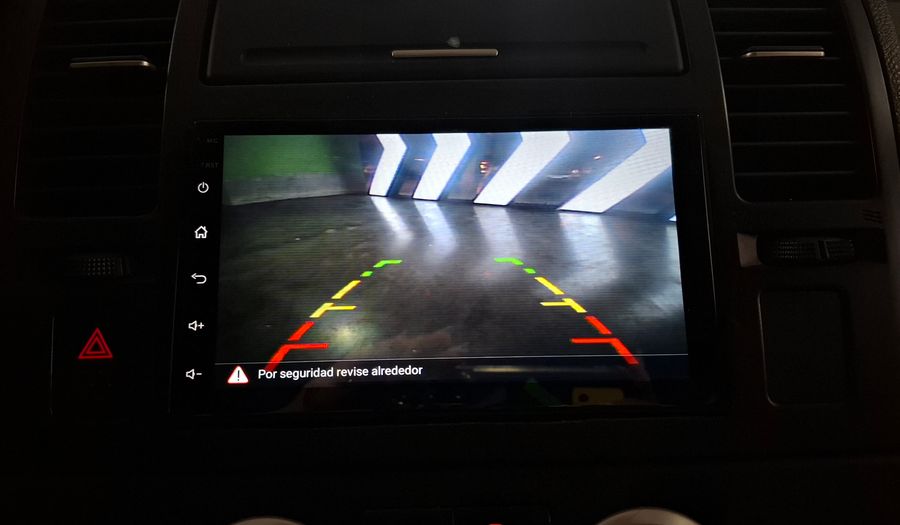 Nissan Tiida 1.8 TEKNA Hatchback 2011