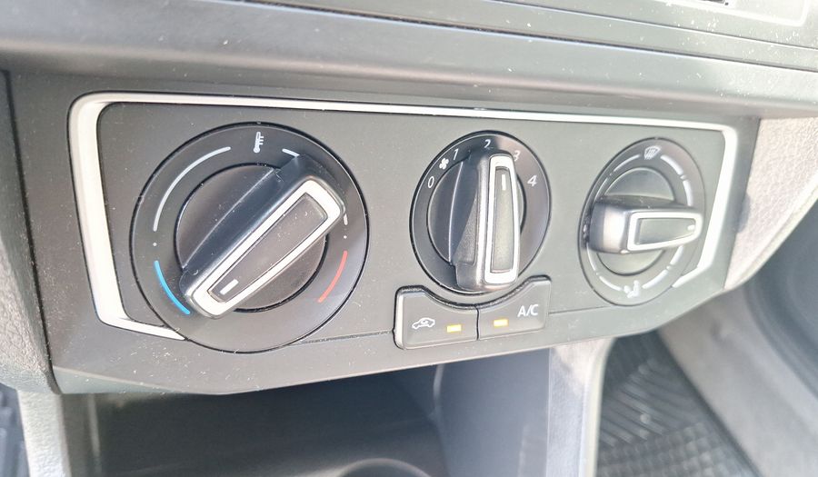 Volkswagen Gol 1.6 HIGHLINE Hatchback 2022