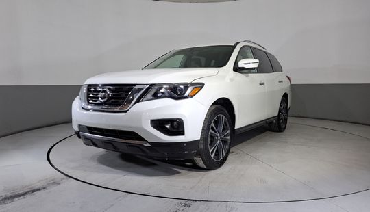 Nissan • Pathfinder