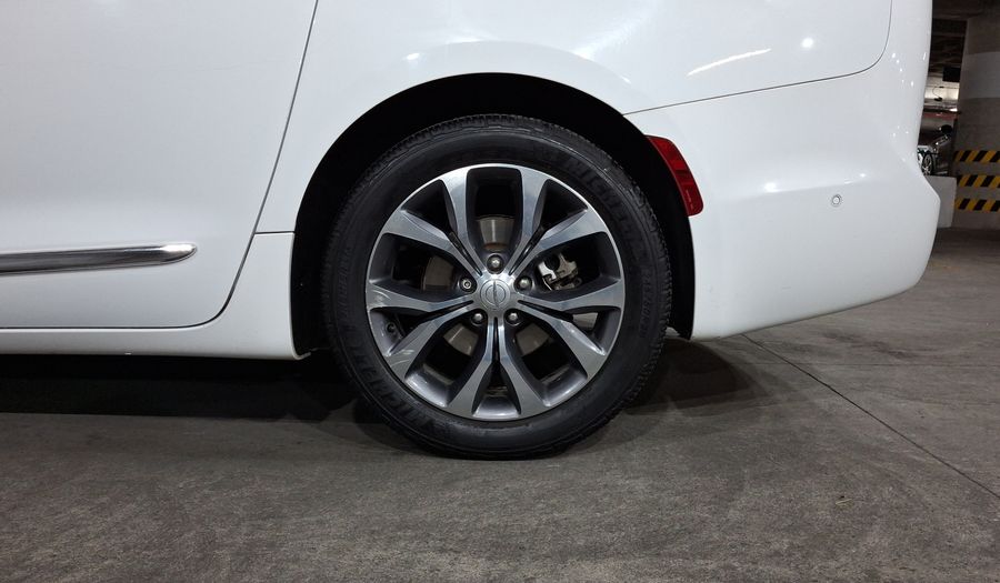 Chrysler Pacifica 3.6 LIMITED PLATINUM AUTO Minivan 2017