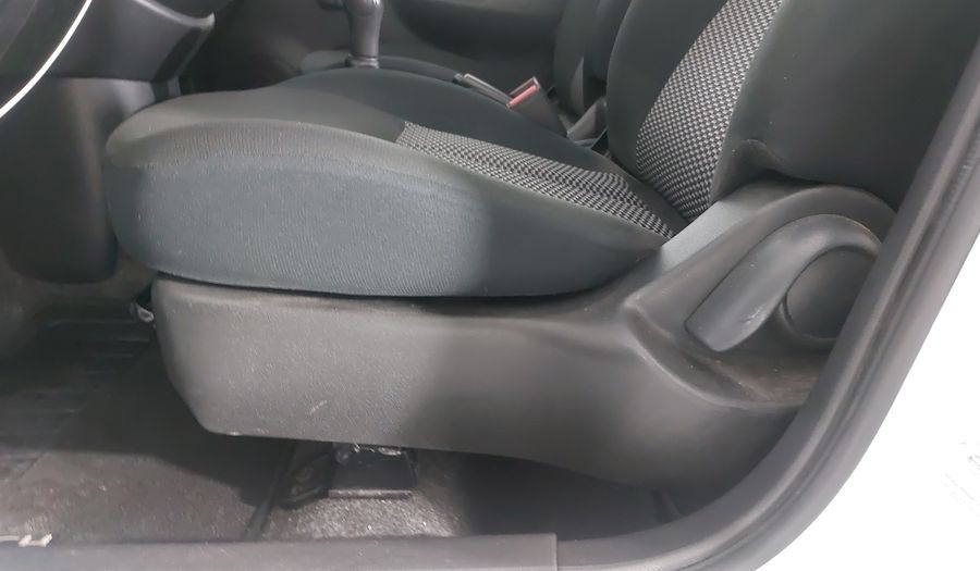 Nissan March 1.6 SENSE Hatchback 2023