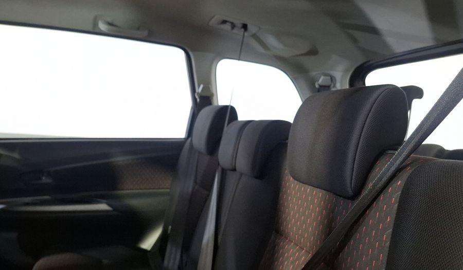 Toyota Avanza 1.5 LE Minivan 2021