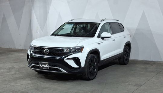 Volkswagen • Taos
