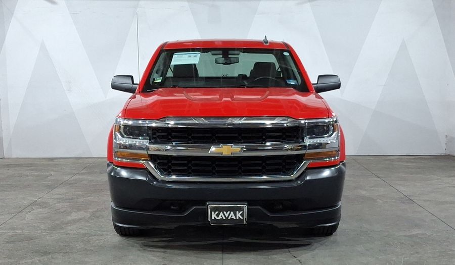 Chevrolet Silverado 2500 5.3 LS CAB EXT A AUTO Pickup 2018