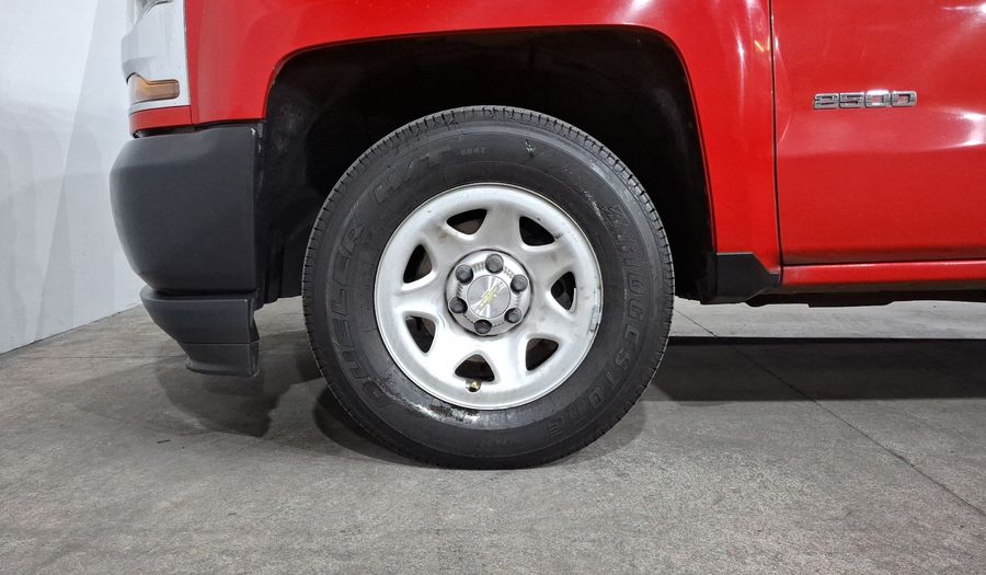 Chevrolet Silverado 2500 5.3 LS CAB EXT A AUTO Pickup 2018