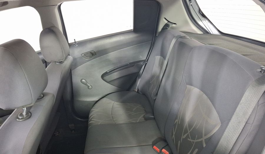 Chevrolet Spark 1.2 LT B MT Hatchback 2015