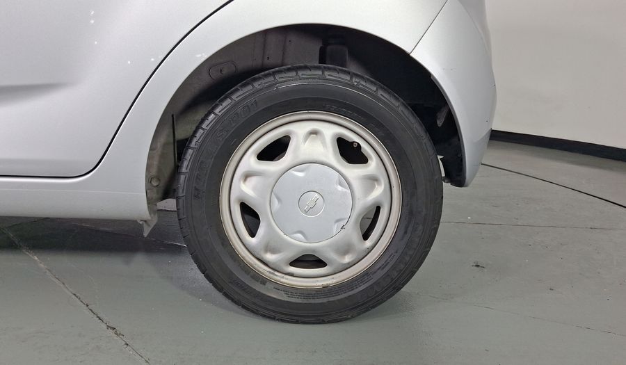 Chevrolet Spark 1.2 LT B MT Hatchback 2015