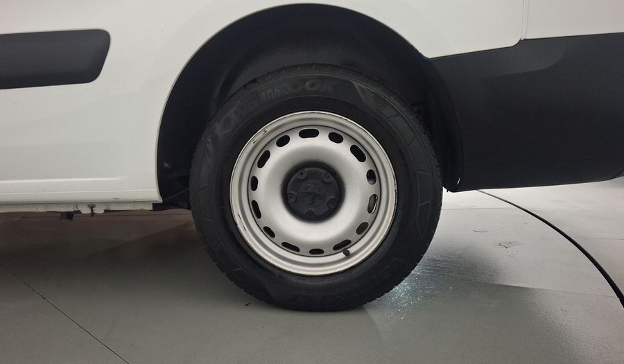 Peugeot Partner 1.6 HDI MAXI DIESEL 5P MT Van 2018