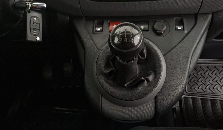 Peugeot Partner 1.6 HDI MAXI DIESEL 5P MT Van 2018