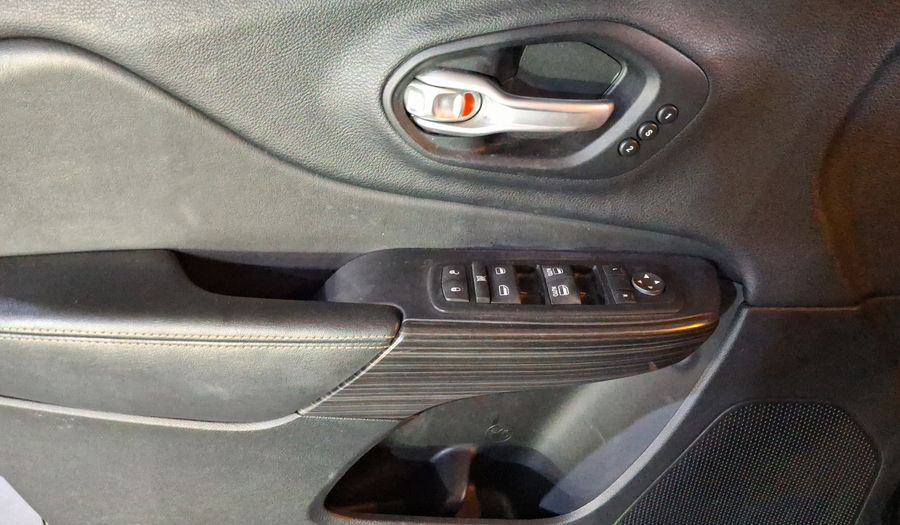 Jeep Cherokee 2.4 LIMITED PREMIUM 4X2 Suv 2016