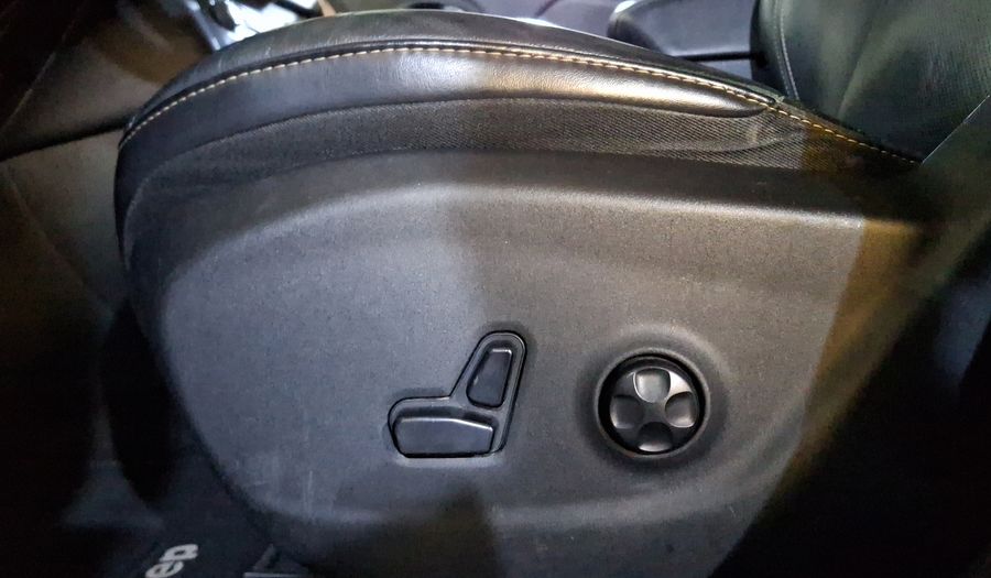 Jeep Cherokee 2.4 LIMITED PREMIUM 4X2 Suv 2016