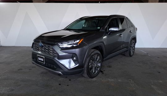 Toyota • RAV4