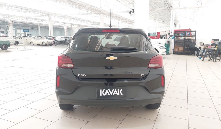 Chevrolet Onix 1.0 LT Hatchback 2021