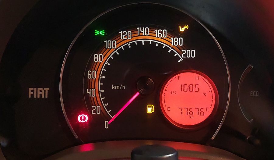 Fiat Uno 1.0 EVO FLEX VIVACE Hatchback 2015