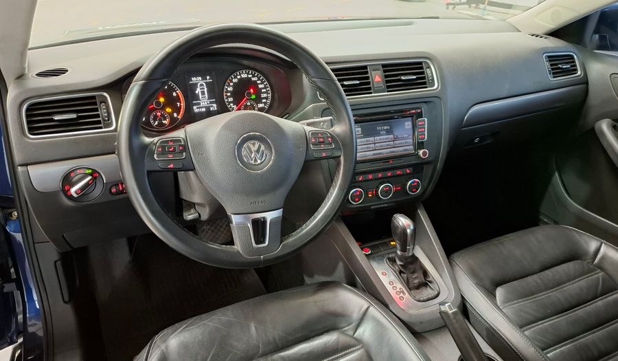 Volkswagen Vento 2.0T FSI SPORTLINE DSG Sedan 2013