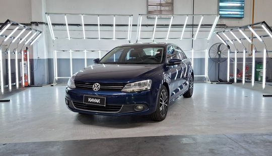 Volkswagen • Vento