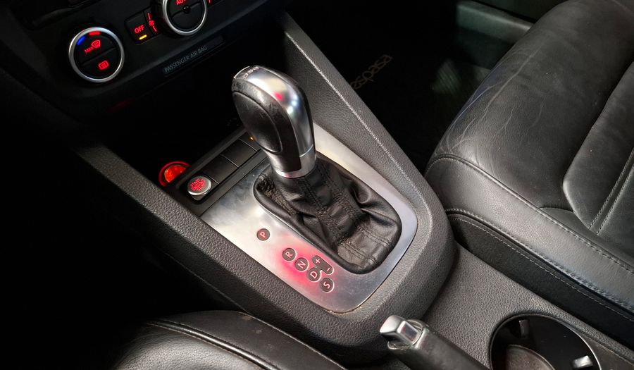 Volkswagen Vento 2.0T FSI SPORTLINE DSG Sedan 2013