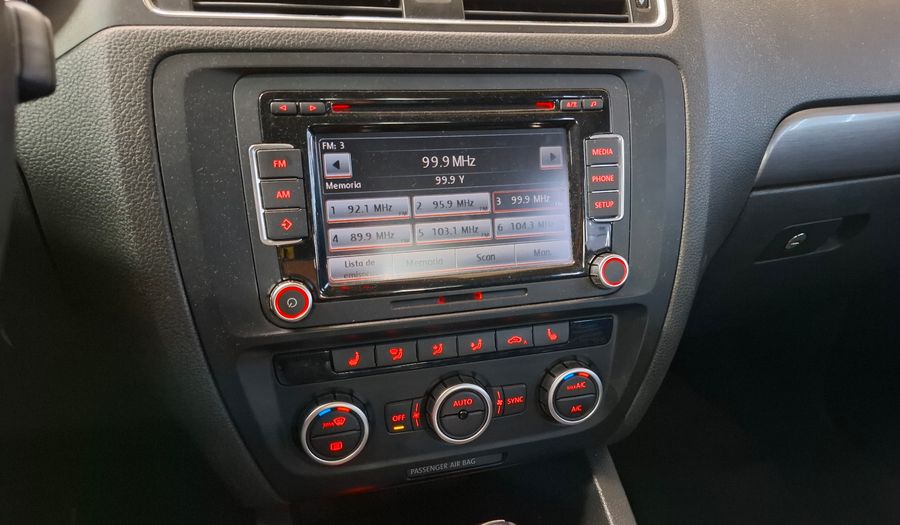 Volkswagen Vento 2.0T FSI SPORTLINE DSG Sedan 2013