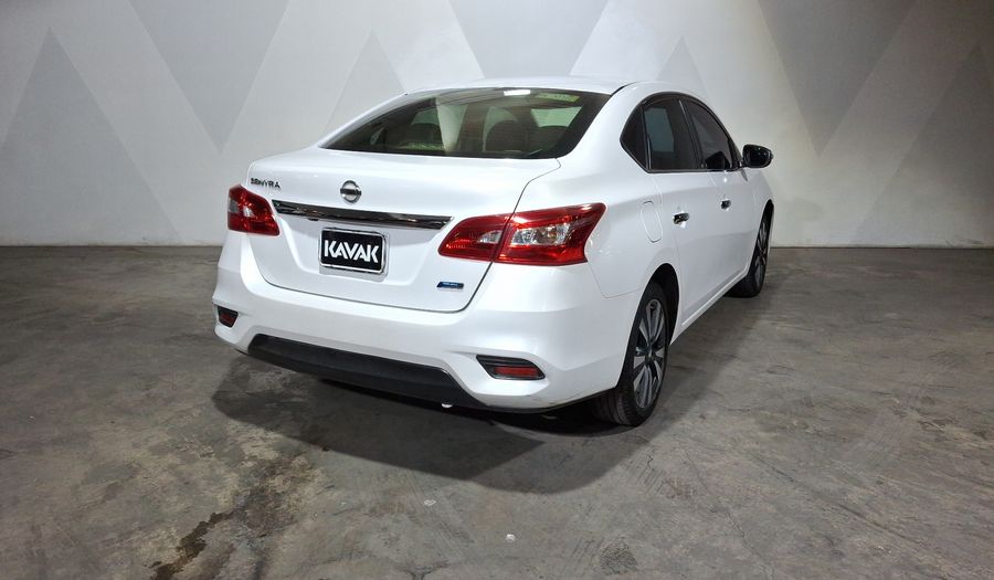 Nissan Sentra 1.8 EXCLUSIVE NAVI CVT Sedan 2017