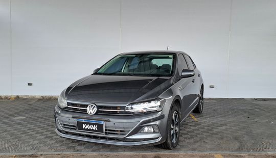 Volkswagen • Polo