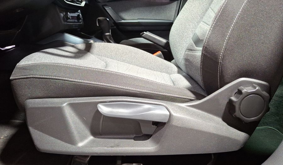 Seat Arona 1.6 XPERIENCE AUTO Suv 2023