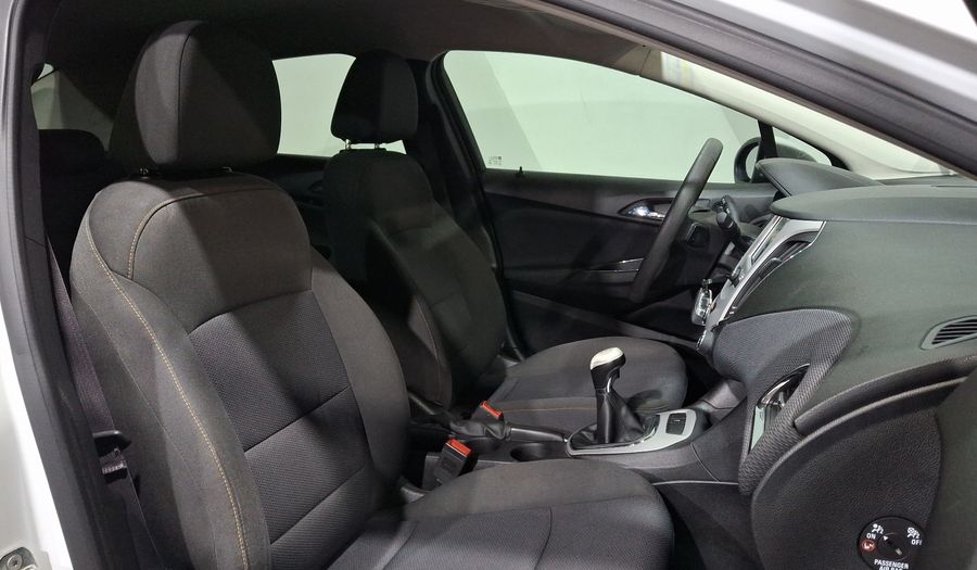 Chevrolet Cruze 1.4 LS A TURBO MT Sedan 2017