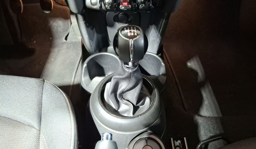 Mini Cooper 1.5 COOPER ESSENTIAL Hatchback 2022