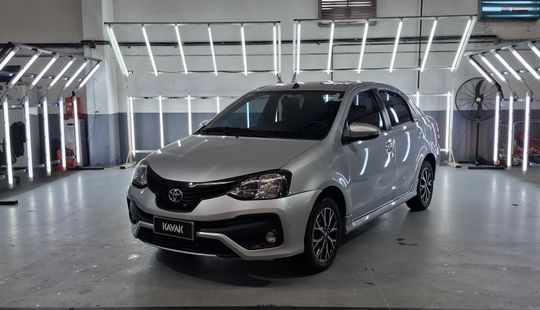 Toyota • Etios