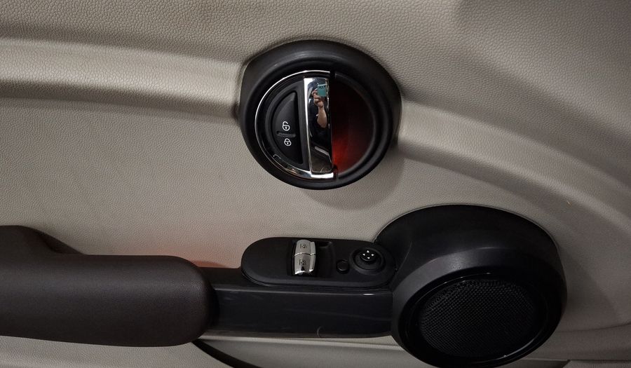 Mini Cooper 1.5 COOPER CHILI AUTO Hatchback 2018