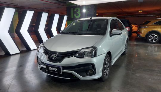 Toyota • Etios