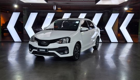 Toyota • Etios