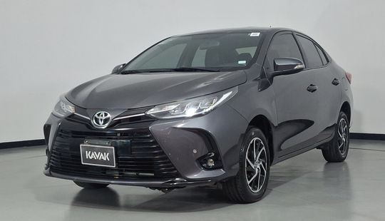 Toyota • Yaris