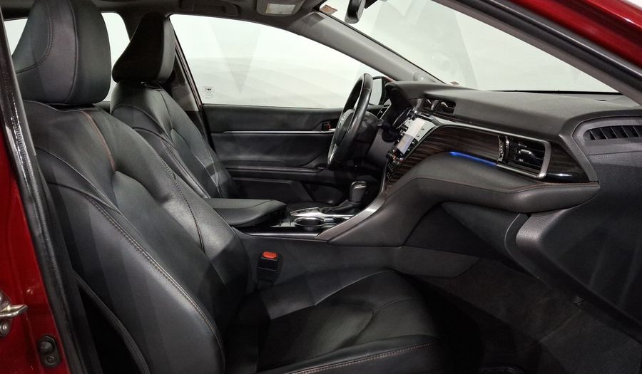 Toyota Camry 2.5 XLE NAVI HV AUTO Sedan 2020