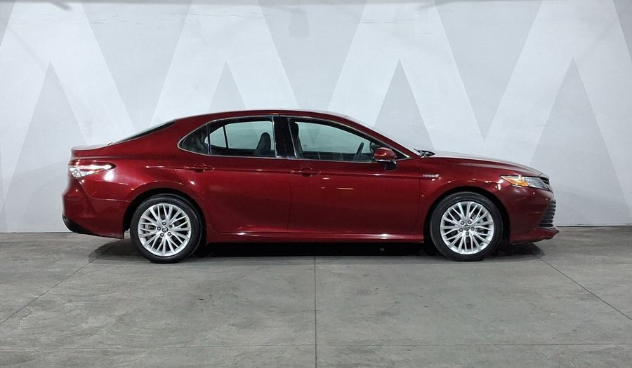 Toyota Camry 2.5 XLE NAVI HV AUTO Sedan 2020
