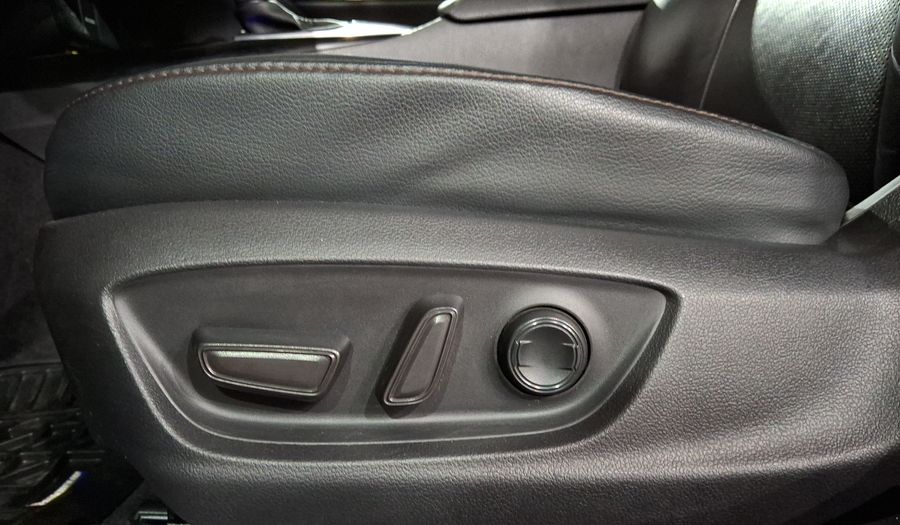 Toyota Camry 2.5 XLE NAVI HV AUTO Sedan 2020