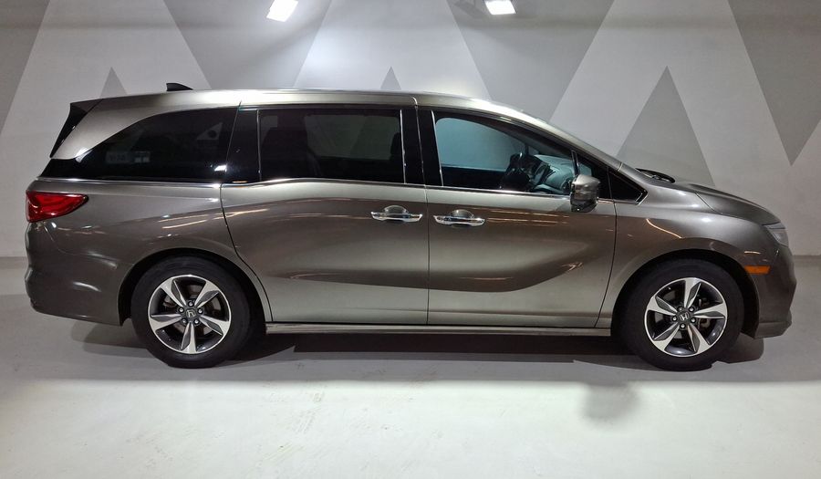 Honda Odyssey 3.5 TOURING AUTO Minivan 2018